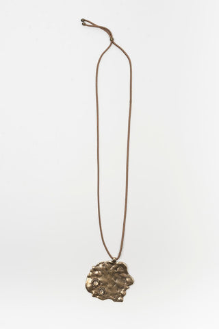 Collar Ardelle Latón