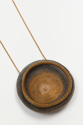 Collar Niara dorado y gris plomo