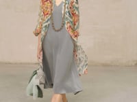 LOOK 122